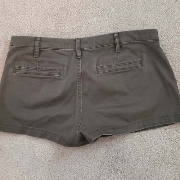 Express Olive Army Green 5 Pocket Chino Shorts Size 00 - Picture 4 of 4